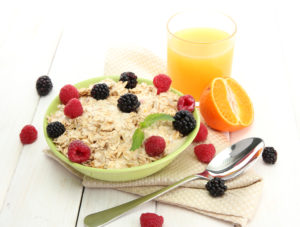 Oatmeal for Weight Loss - add berries to your oatmeal